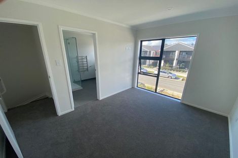 Photo of property in 44 Manarini Road, Westgate, Auckland, 0614