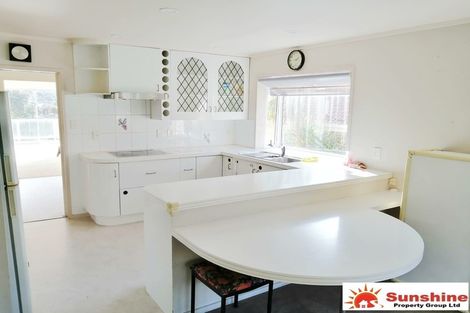 Photo of property in 29 Galaxy Drive, Mairangi Bay, Auckland, 0630