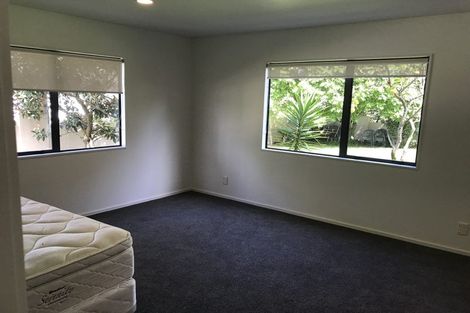 Photo of property in 2 Horizon Way, West Harbour, Auckland, 0618