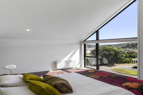 Photo of property in 81 Melbourne Road, Island Bay, Wellington, 6023