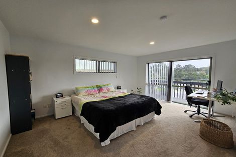Photo of property in 24 Carillon Place, Massey, Auckland, 0614