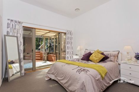 Photo of property in 18 Oakford Park Crescent, Greenhithe, Auckland, 0632