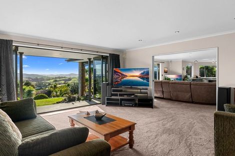 Photo of property in 97 West Ridge Road, Maunu, Whangarei, 0110