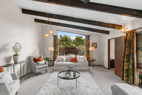 Photo of property in 30 Kingham Place, Avonhead, Christchurch, 8042