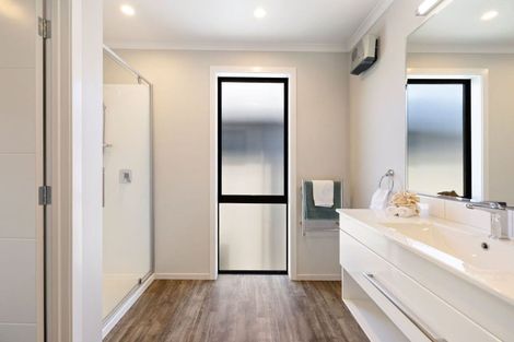 Photo of property in 37 Peterley Road, Lower Shotover, Queenstown, 9304