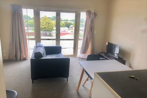 Photo of property in 7b Scotland Place, Hillcrest, Hamilton, 3216