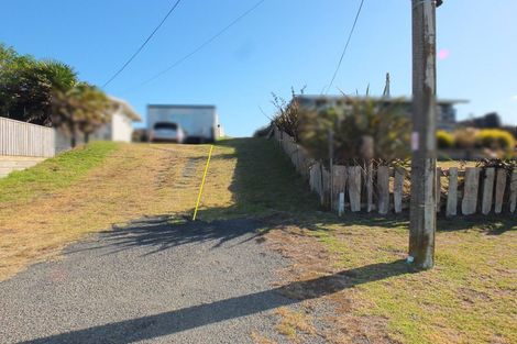 Photo of property in 13a Mack Street, Foxton Beach, Foxton, 4815