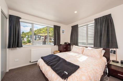 Photo of property in 14b Rarangi Way, Owhiro Bay, Wellington, 6023