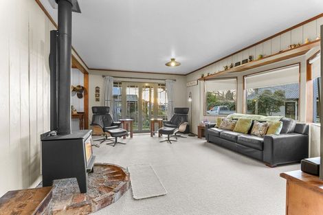 Photo of property in 5 Bosworth Street, Egmont Village, 4372