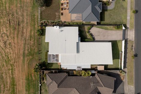 Photo of property in 29 Oriental Parade, Papamoa Beach, Papamoa, 3118