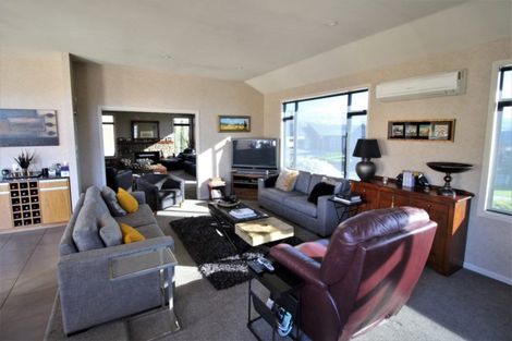 Photo of property in 16 Walnut Grove, Alexandra, 9320