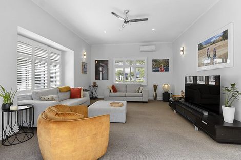 Photo of property in 12 Rossiter Crescent, Lynmouth, New Plymouth, 4310