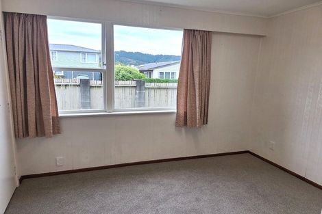 Photo of property in 6 Whirinaki Crescent, Heretaunga, Upper Hutt, 5018