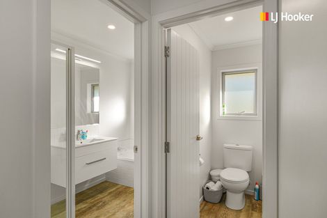 Photo of property in 17 Glendermid Close, Sawyers Bay, Port Chalmers, 9023