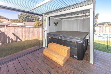 Photo of property in 9 Great North Road, Saint Johns Hill, Whanganui, 4501