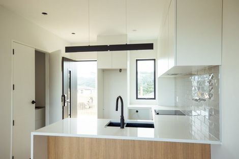 Photo of property in 10 Balthazar Road, Kumeu, 0810