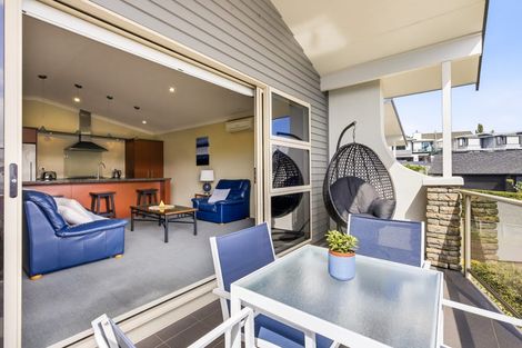 Photo of property in 2/17 Tremaine Avenue, Two Mile Bay, Taupo, 3330