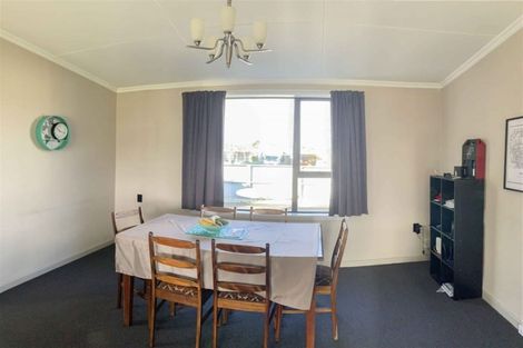 Photo of property in 64 Highfield Terrace, Newfield, Invercargill, 9812