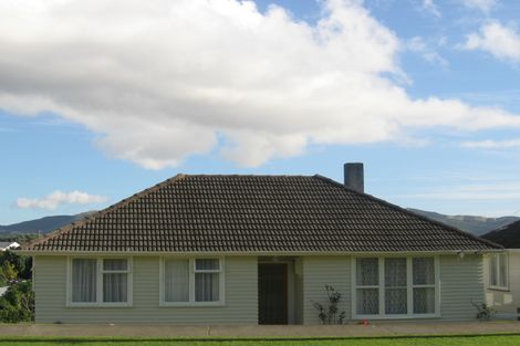 Photo of property in 22 Aberfeldy Street, Cannons Creek, Porirua, 5024