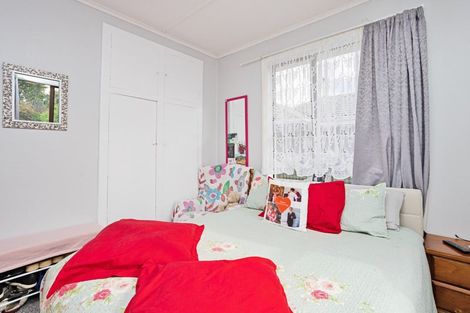 Photo of property in 64 Nichol Street, Heidelberg, Invercargill, 9812