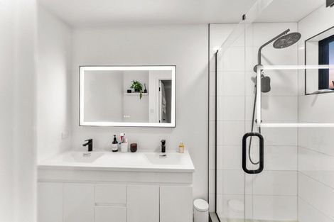 Photo of property in 1 Ekuarangi Place, Kaitake, New Plymouth, 4374