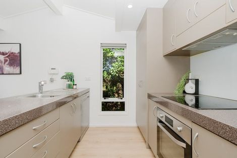 Photo of property in 8 Fleming Place, Chedworth, Hamilton, 3210