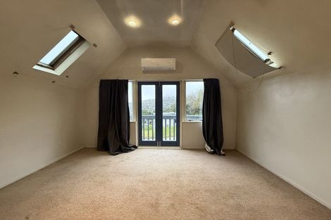 Photo of property in 8 Sandhurst Way, Crofton Downs, Wellington, 6035