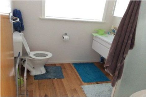 Photo of property in 29 Island Bay Road, Beach Haven, Auckland, 0626