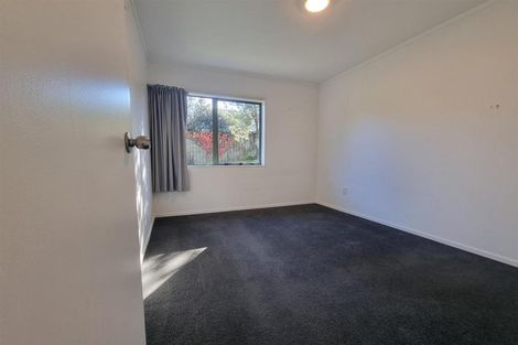 Photo of property in 15/12 Blueridge Close, Sunnyvale, Auckland, 0612