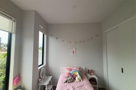 Photo of property in 27 Craigs Way, Hobsonville, Auckland, 0616