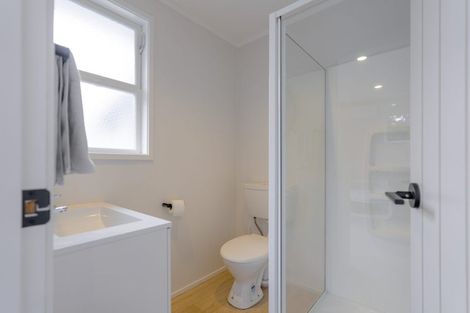 Photo of property in 11 Willowbrook Place, Titirangi, Auckland, 0604