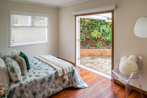 Photo of property in 163 Karepa Street, Brooklyn, Wellington, 6021