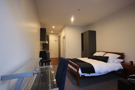 Photo of property in 25a Rutland Road, Stanley Point, Auckland, 0624