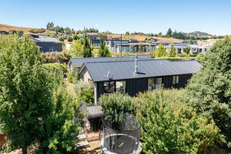 Photo of property in 7 Matipo Street, Wanaka, 9305