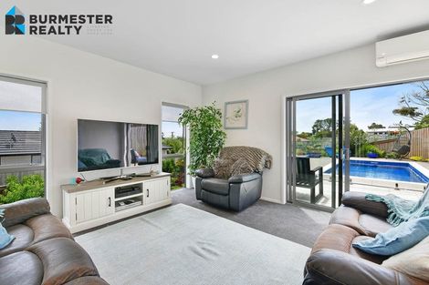 Photo of property in 10 St Julia Court, Helensville, 0800