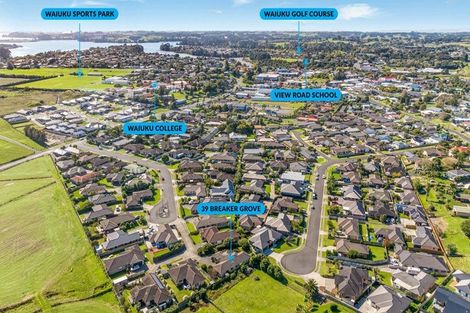 Photo of property in 39 Breaker Grove, Waiuku, 2123