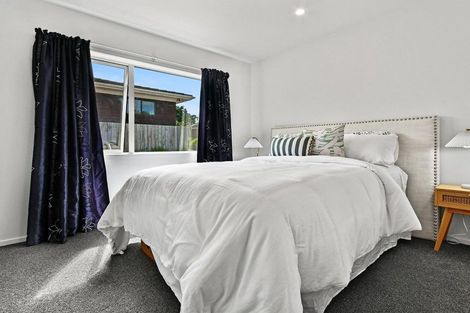 Photo of property in 23a Lane Road, Weymouth, Auckland, 2103