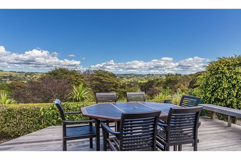 Photo of property in 32 Blue Heron Rise, Stanmore Bay, Whangaparaoa, 0932