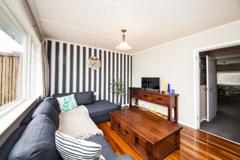 Photo of property in 577 Featherston Street, Roslyn, Palmerston North, 4414