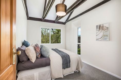 Photo of property in 102a Miromiro Road, Normandale, Lower Hutt, 5010