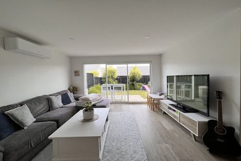 Photo of property in 6 Hoiho Road, Pukekohe, 2120