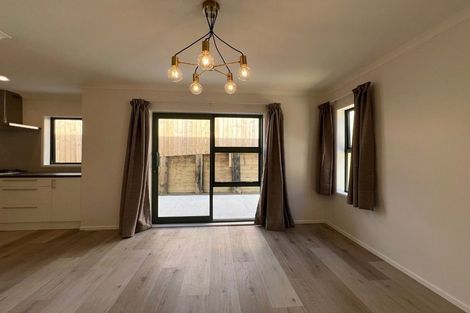 Photo of property in 51 Verran Road, Birkenhead, Auckland, 0626