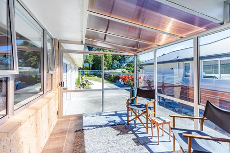 Photo of property in 10a-b Churchill Place, Waimate, 7924