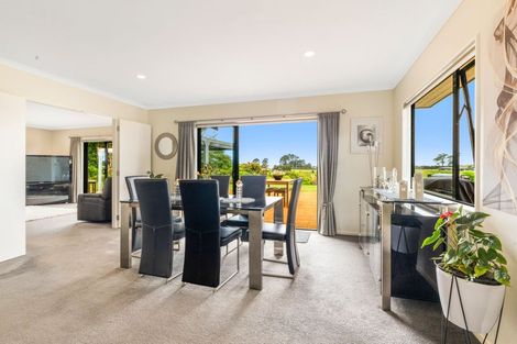 Photo of property in 98 Pitt Road, Hillsborough, New Plymouth, 4372