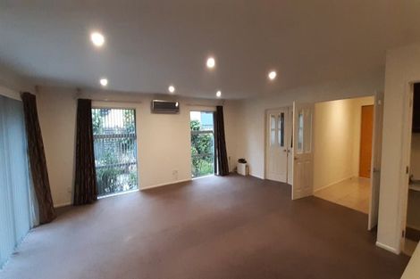 Photo of property in 4 The Oval, Hillmorton, Christchurch, 8024