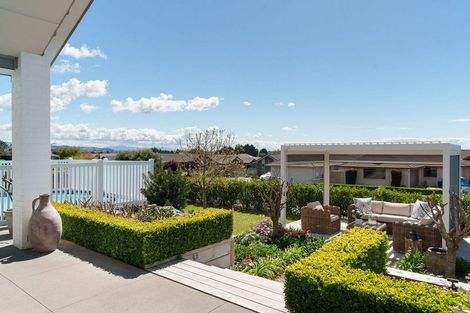 Photo of property in 165 Rowesdale Drive, Ohauiti, Tauranga, 3112