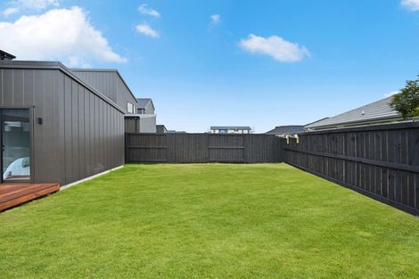 Photo of property in 70 Overton Street, Rototuna North, 3210