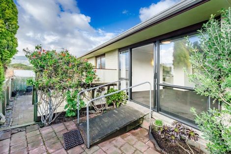 Photo of property in 10a Pohutukawa Crescent, Raumati Beach, Paraparaumu, 5032