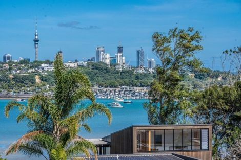Photo of property in 165 Paritai Drive, Orakei, Auckland, 1071