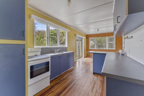 Photo of property in 50 Dixie Street, Te Horo Beach, Otaki, 5581